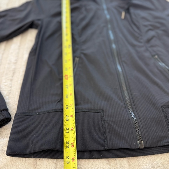 Lululemon In Flux Jacket Size 6 - Picture 2 of 5
